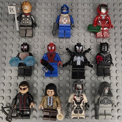 Lego Marvel Super Heroes Minifigures Lot and Accessories
