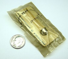 VINTAGE MOTOROLA 2N1893 NOS TRANSISTOR 3 LEAD NPN BI POLAR 80V 50MHZ 800NW