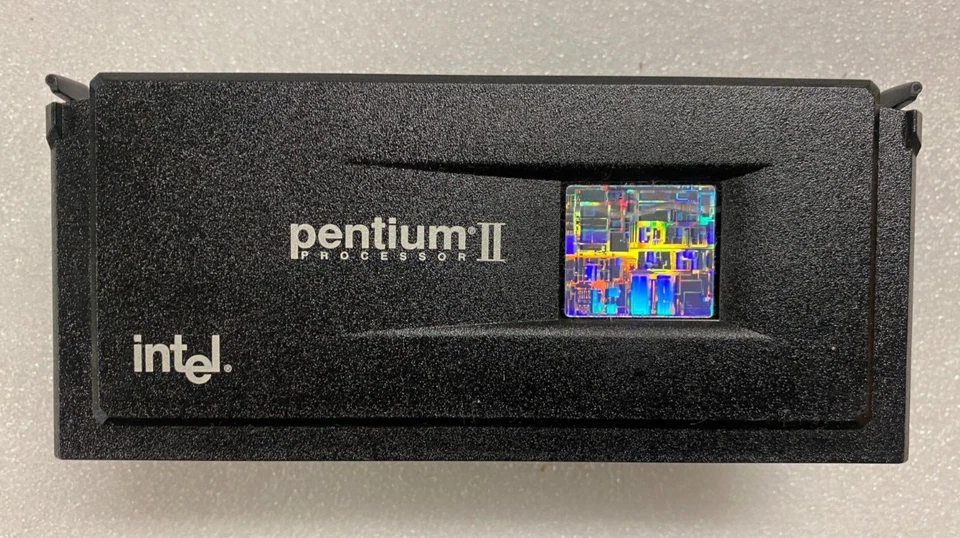 Vintage Intel Pentium PII 333/512/2.0V Slot1 CPU SL2KA or SL2S5 IBM FRU 01K4327 - Image 2 of 3