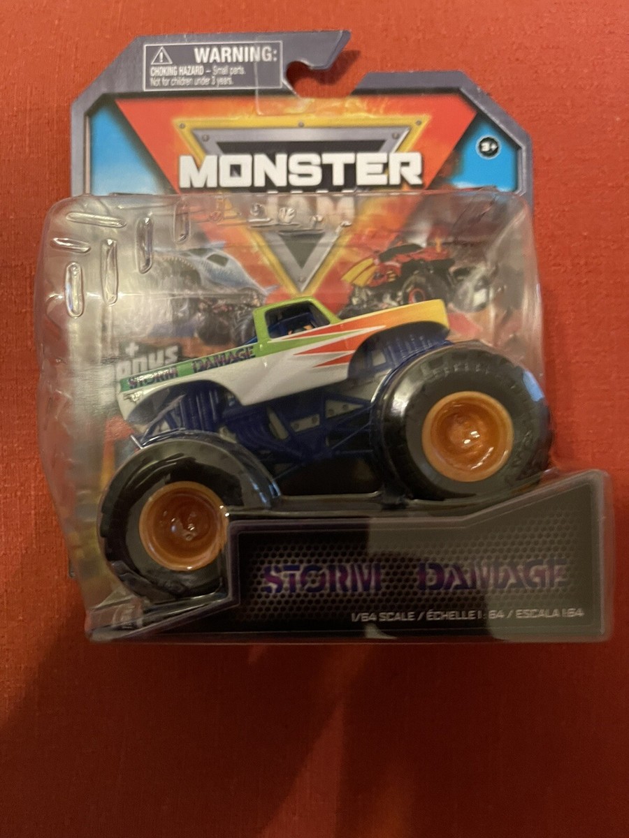 Spin Master Monster Jam 2022 Green Grave Digger & Storm Damage