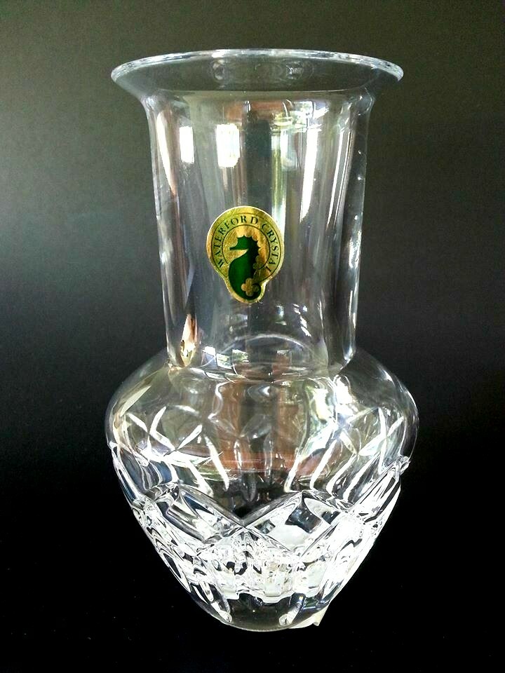 WATERFORD CRYSTAL LOLA BUD VASE BRAND NEW IN BOX MADE IN SLOVENIA