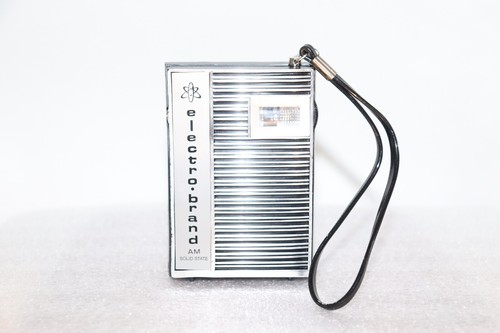 1968 Electro Brand Solid State Radio in Box with Earphone Model EB - 630 - Picture 6 of 16