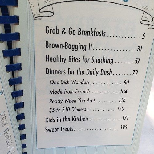 Gooseberry Patch Everyday Cookbook Collection: Mom Knows Best Cookbook - Picture 2 of 19