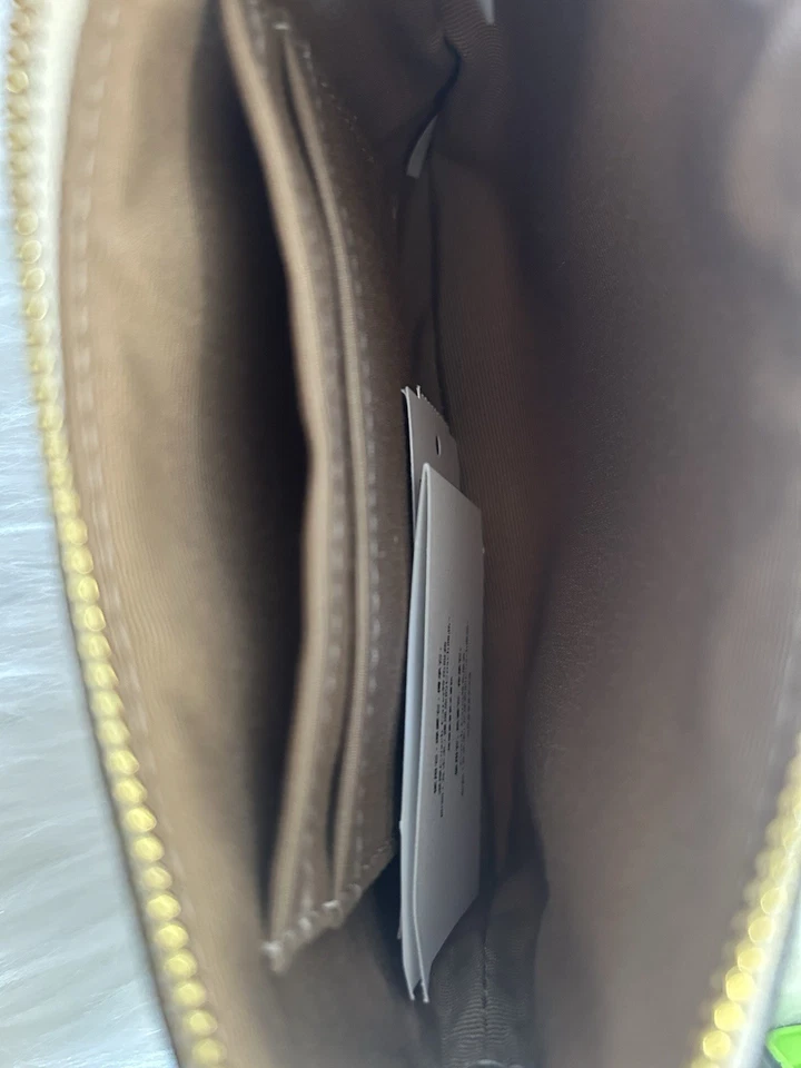 Coach Signature Bee Corner Zip Wallet - C8674 - NWT - Image 4 of 4