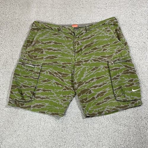 Nike Cargo Shorts Herren 36 Camouflage Grün Miltary Tactical Wandern Outdoor Utility