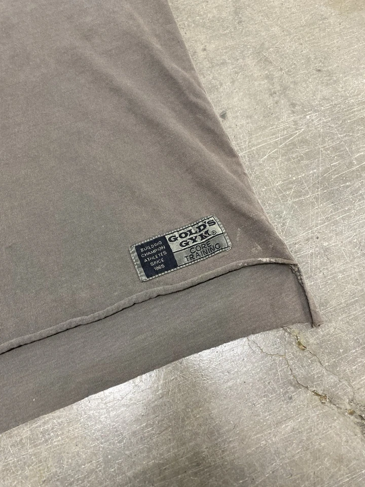 复古金色健身房衬衫男式 L 木炭健美 90 年代 T 恤 — 第 3/4 张图片