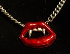 🧛🏻A VAMPIRE Necklace So Sexy you Want to Get Bit! Vintage Halloween Necklace — photo 1