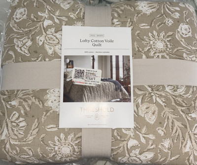 Threshold Full Queen Floral Print Cotton Voile Lofty Quilt Beige Tan