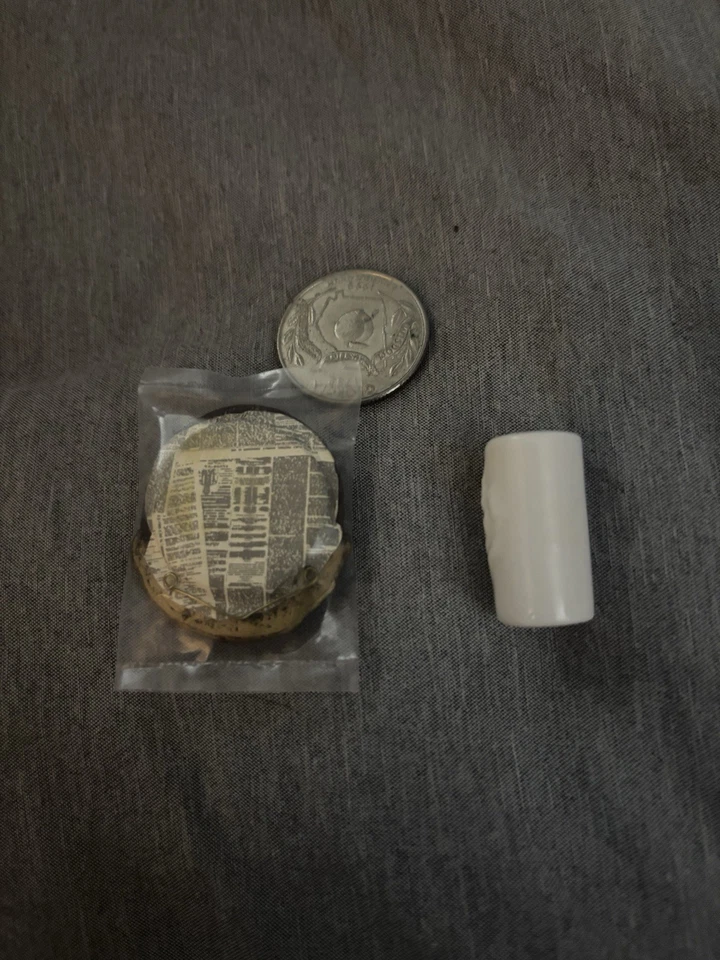 Vintage Miniature Dollhouse Mirror and Textured Vase 1:12 - Image 3 of 3