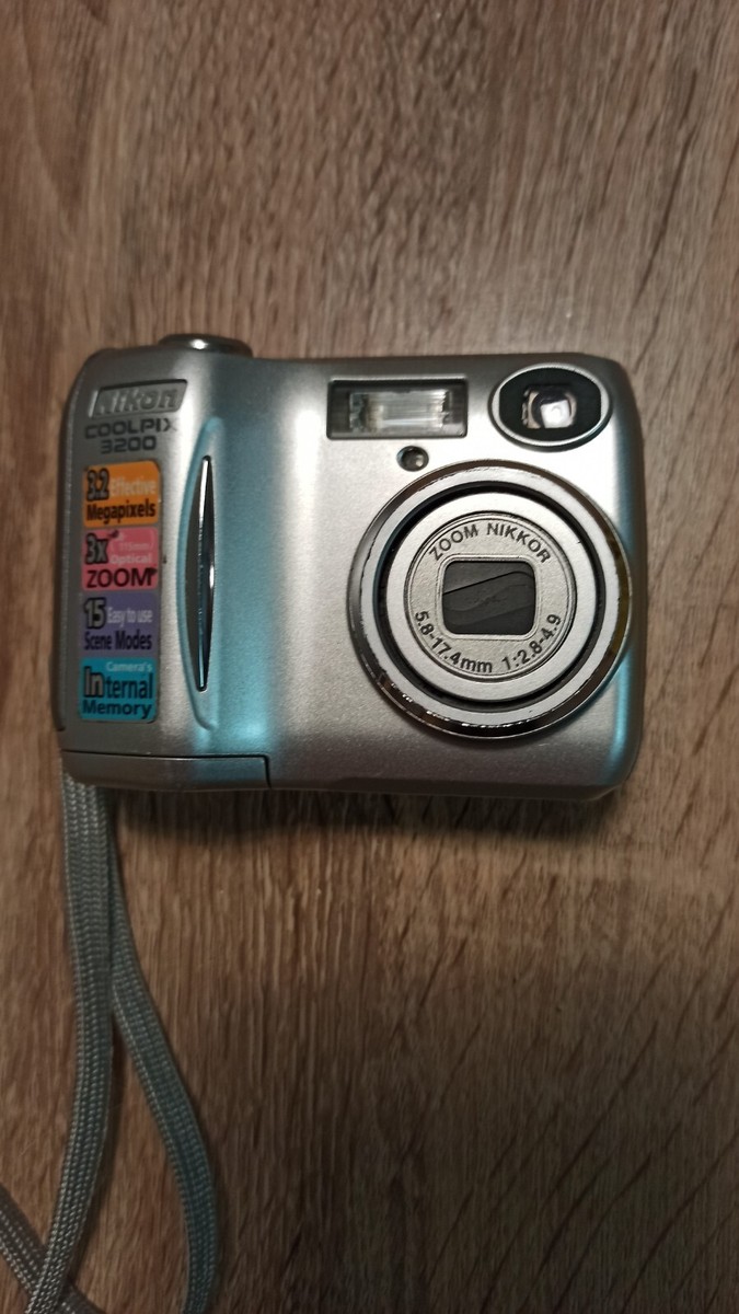 【美品】Nikon COOLPIX 3200 ミントグリーン レアカラー Amazon | ニコン Coolpix 3200 3.2MP デジタルカメラ 光学3倍