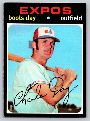 1971 Topps - Stadium Lights behind Head #42 Boots Day