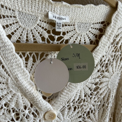 En Creme Beige Button Up Top Cover Up S-M See Through Floral Crochet Stitch. - Picture 4 of 16