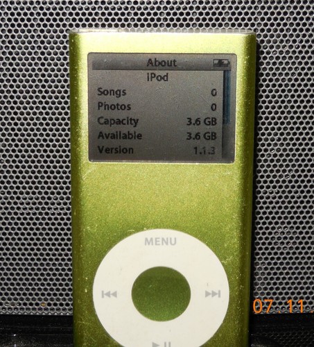 Apple iPod Nano 2nd Generation Green 4GB A1199 Tested Works - Picture 4 of 4
