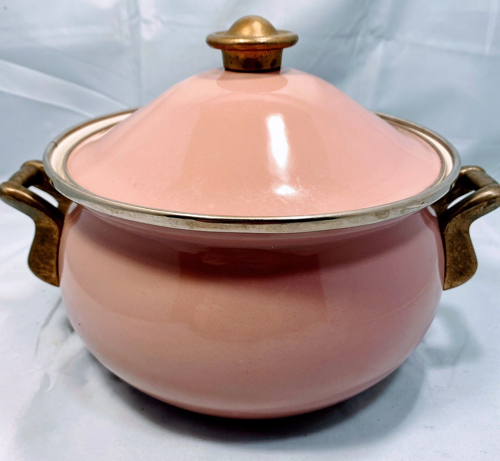 Enamel Dutch Oven Pot 1983 Gailstyn Sutton 726 Holiday Cooking Pink
Opens in a new window or tab