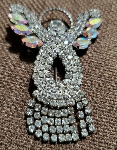 Vintage Angel Cherub Pin loaded with sparkling Rhinestones - Shimmers & Shines! - Picture 4 of 12