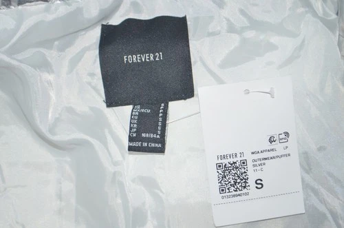 NWT FOREVER 21 Full Zip Silver Metallic Puffer Jacket Sz S image 3