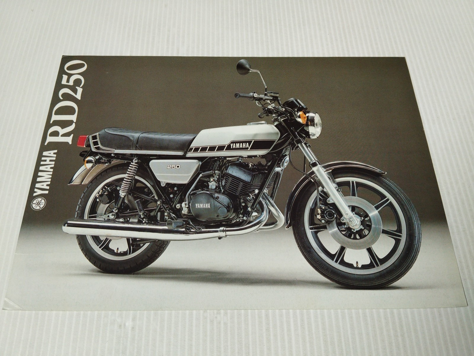 Brochure Yamaha RD 250 de 1978 original prospectus moto de collection