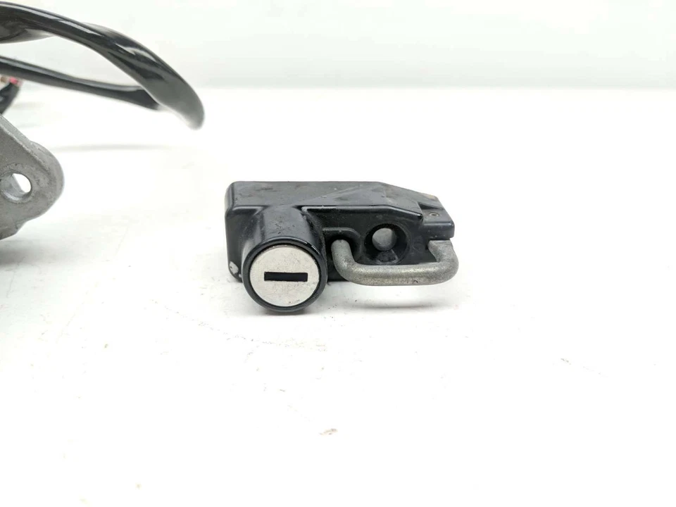 87 Yamaha FZ700 Genesis FZ 700 Juego de bloqueo Interruptor de encendido Cerradura y llaves Foto 2 de 4