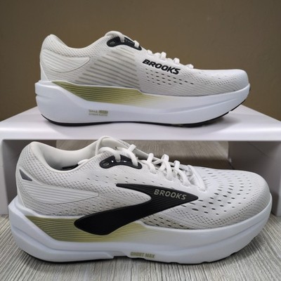 Brooks Ghost Max 3 Running White/Tan Mens Size 9.5 EE WIDE New 110464