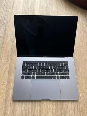 Apple MacBook Pro Retina 15.4