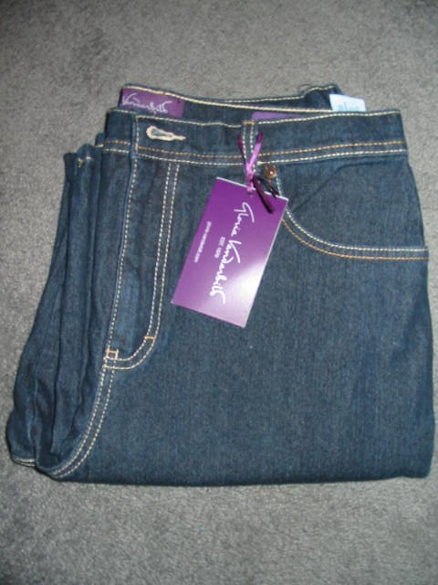 NWT****JEANS****AMANDA BY GLORIA VANDERBILT**SIZE 12S 32X28 NAVY***STRAIGHT LEG