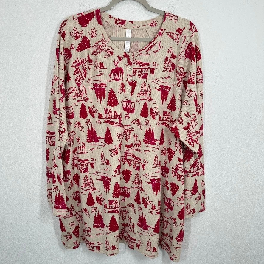 Женский пижамный топ Cacique 22/24 цвет красного оленя дерево зимняя сцена с длинным рукавом Henley - Изображение 2 из 4