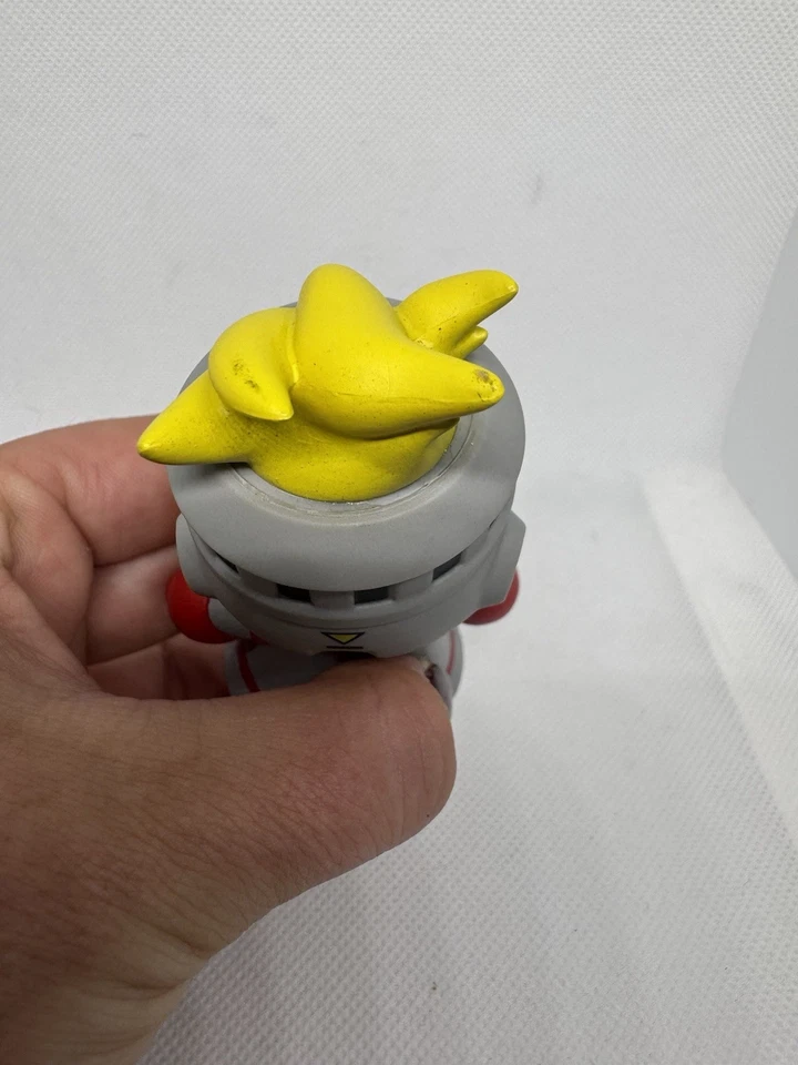 Kidrobot Capcom Megaman 2016 “Fire Man” 2/20 Blind Box Mini Series Vinyl Figure - Image 3 of 4