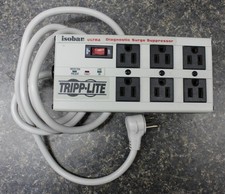 Tripp Lite Isotel Ultra 6 Surge Suppressor 6-Outlet 120V. CLEAN  0271
