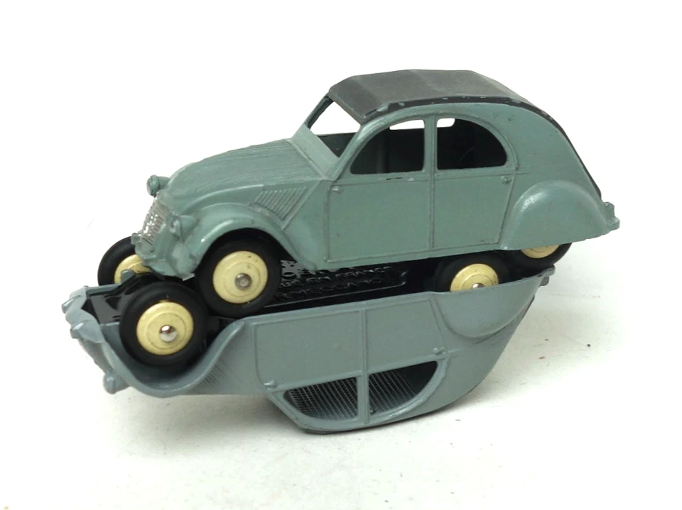 RARE nuance GRIS-VERT ancien Dinky Toys FRANCE 24T 2CV 3 feux AR tbe d'origine - Photo 2/4