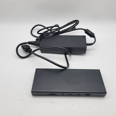 Razer USB 4 Dock: 14 Ports (Type C, Type A, HDMI, DP, Ethernet, SD, 3.5mm) Black