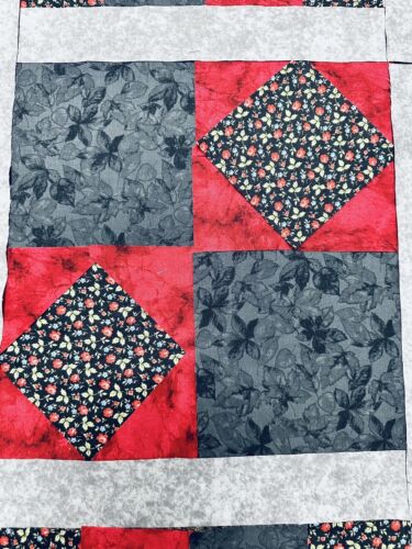 4 Patch VariationPre Cut Quilt Kit 42x55.5” Moda Spring Rose Gray Floral - Picture 3 of 6