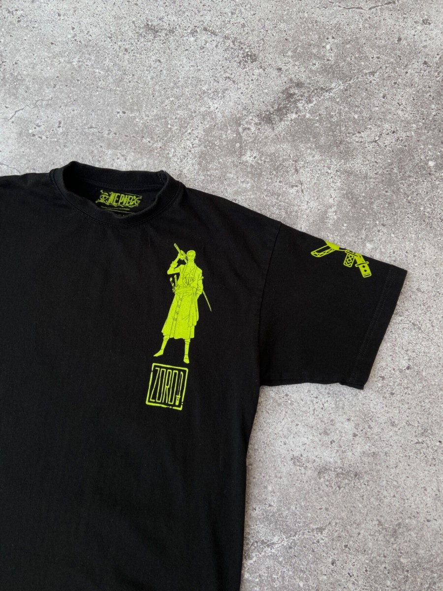 One Piece x Pull&Bear Zoro t shirt Size S | eBay