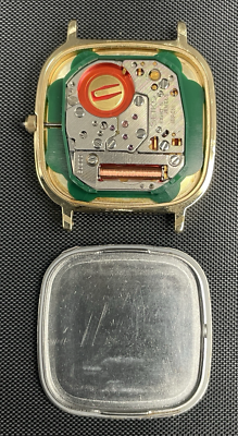 Near Mint] Vintage Seiko Dolce 6030-5420 Gold Quartz Men's