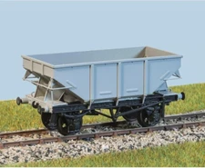 Peco Parkside PC90 - BR 13T Steel Bod Hopper Wagon 00 Gauge Plastic Kit - T48