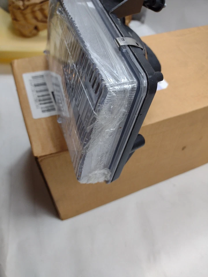 Faro lateral de pasajero GM 1995-2005 genuino OEM GM Chevrolet Astro 16524092 Foto 2 de 4