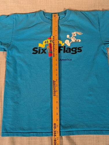 2006 Six Flags America 45th Anniversary Buggs Bunny Blue T-shirt Youth Size XL - Picture 10 of 11