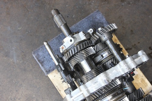 OEM 6 SPEED MANUAL TRANSMISSION GEARS MECHANISM FOR 12-16 HYUNDAI GENESIS COUPE - Picture 7 of 9
