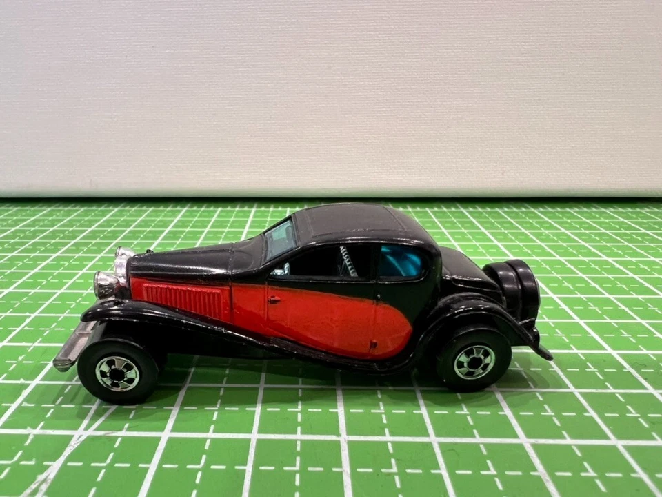 Hot Wheels 37 Bugatti No1696 лот из 2 вариаций черные стены 1980 Гонконг - Изображение 3 из 4