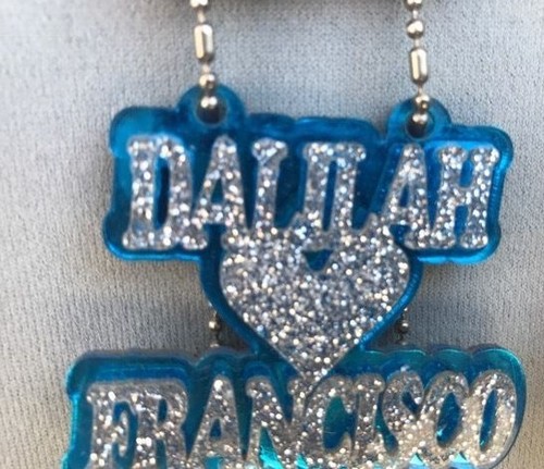 Collar Personalizado Pareja Nombre Placa Doble Nombre 2 Nombres Corazón Corte Láser - Imagen 9 de 12