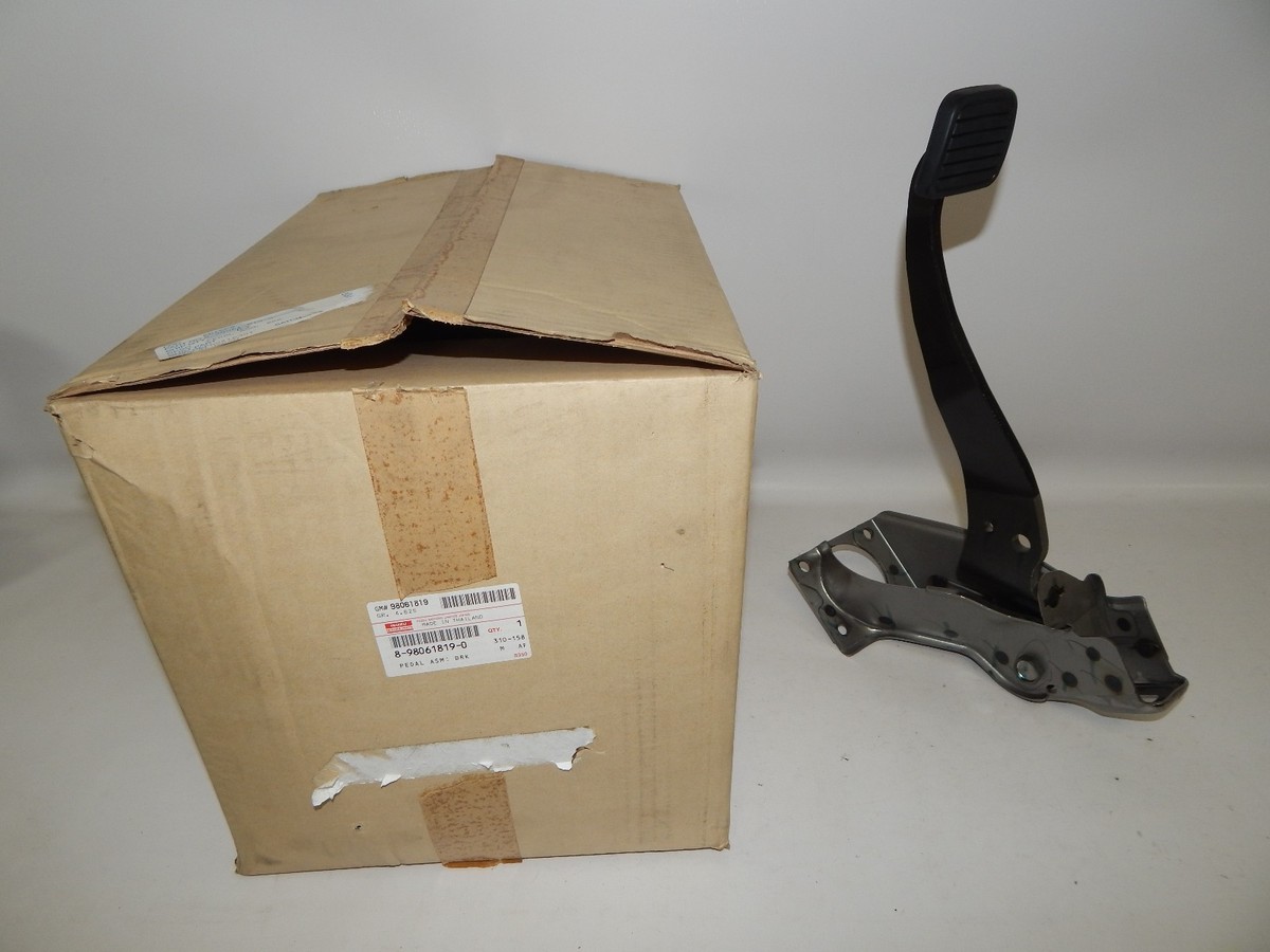まさ Auto Parts Transmission Counter Shaft Gear For Isuzu DMAX