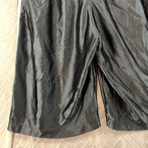 Adidas Boys Medium Athletic Shorts Black Basketball Sports Lounge Size 8/10 - Picture 11 of 13