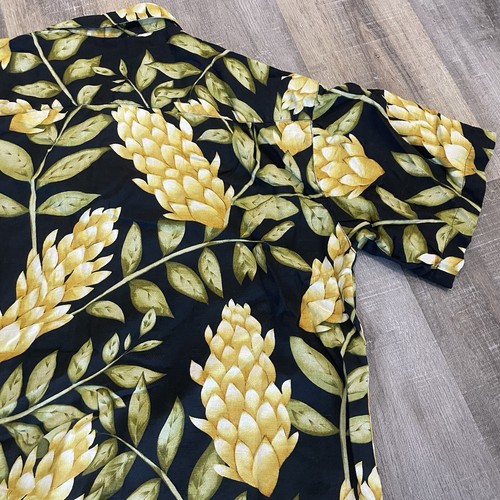 Tommy Bahama Shirt L Mens 100% Silk Hawaiian Short Sleeve Button Up Floral Black - Picture 13 of 14