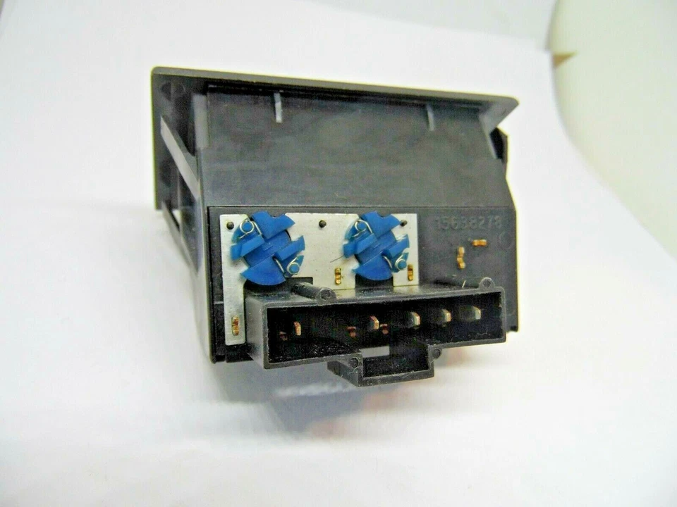 D5606C 德科雾灯开关适用于 ASTRO VAN 90 95 全新原装  — 第 2/4 张图片