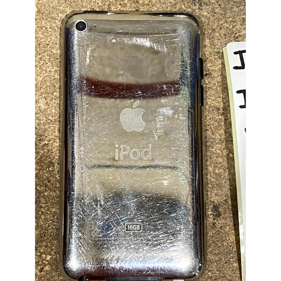 Lot of 7 Apple iPod Touch 4th Gen A1367 MP3 Media Player Silver 3.5" LCD Display - Image 4 of 4