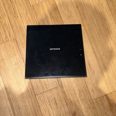 NETGEAR AC1600 Wifi Cable Modem Router C6250