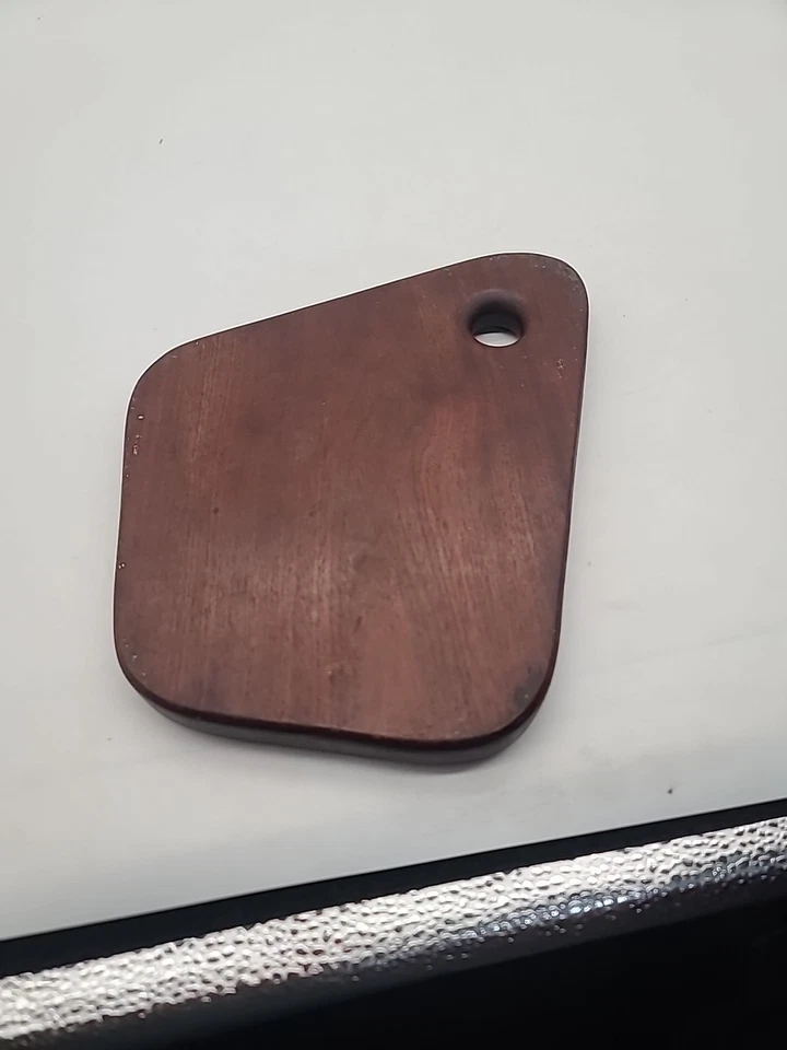 Tablero de charcutería de queso de caoba de madera artesanal rústico 1976 de St. Croix Foto 3 de 4