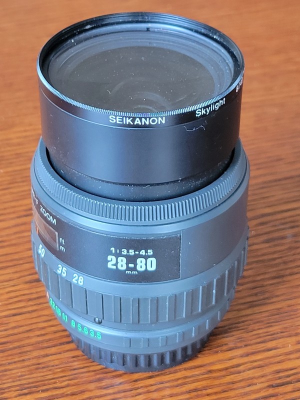 Seikanon 28-80mm F/3.5-4.5  Zoom Macro Lens No. 1883965 Skylight 8740