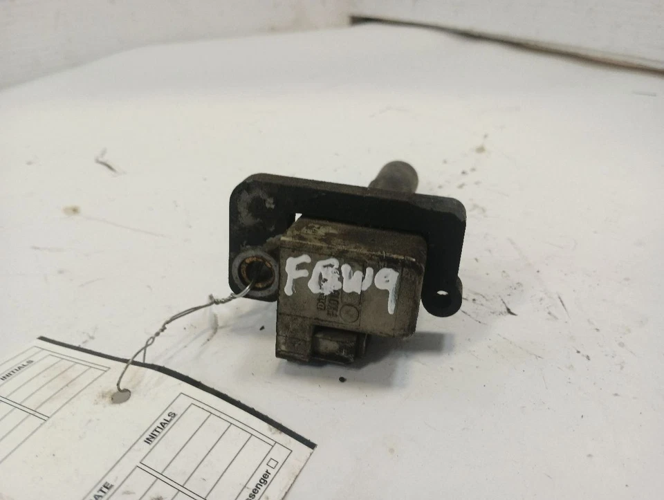 Bobina de 2004 Subaru Impreza 2,0 L 12061439 Foto 2 de 4