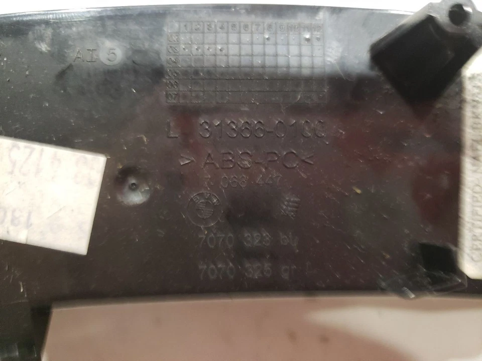 Portavasos izquierdo - BMW Z4 E85 2003 convertible RHD - OEM 7068447 Foto 4 de 4