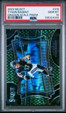 2023 SELECT FIELD LEVEL DRAGON SCALE #316 TYSON BAGENT RC /70 BEARS PSA 10